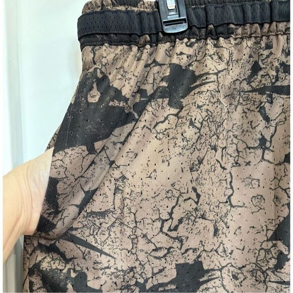 REEBOK - NWT - Men's Size 2XL Casual Hoopwear Transition Basketball Shorts - Picture 8 of 15